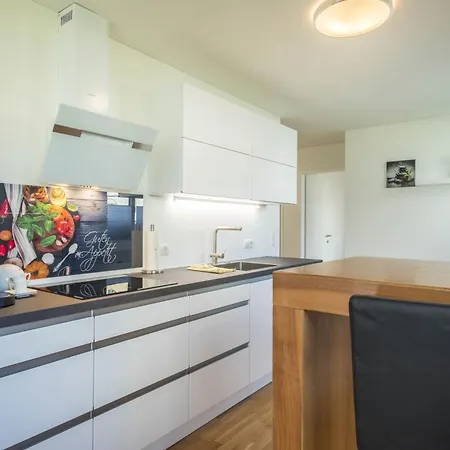 Apartment Sunny
